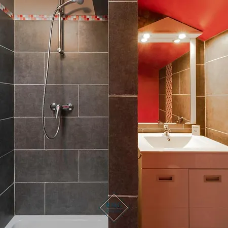 La Creste Disneyland Bmyguest *